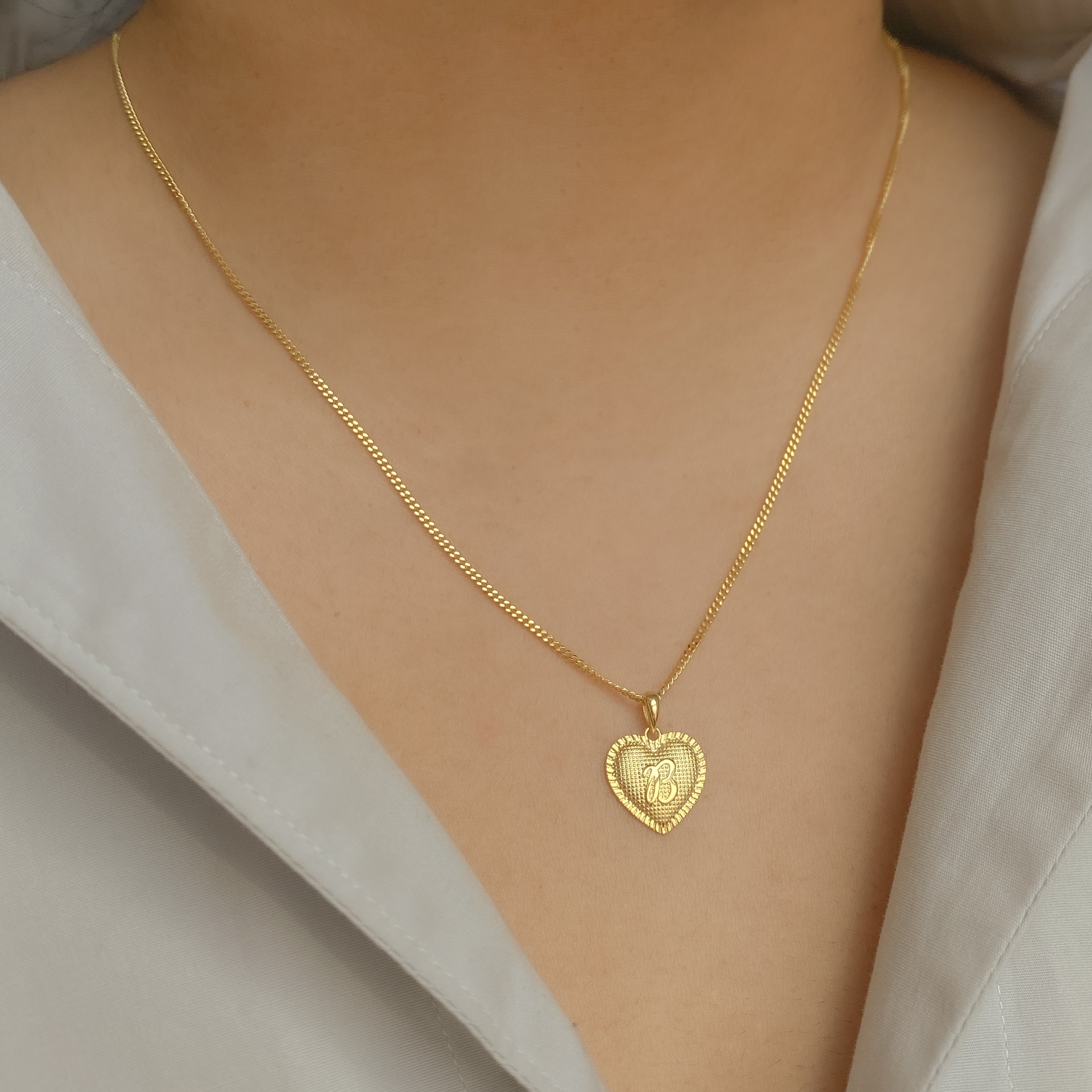 14K Solid Gold Heart Custom Initial Necklace with Genuine Diamonds| DIVADORA