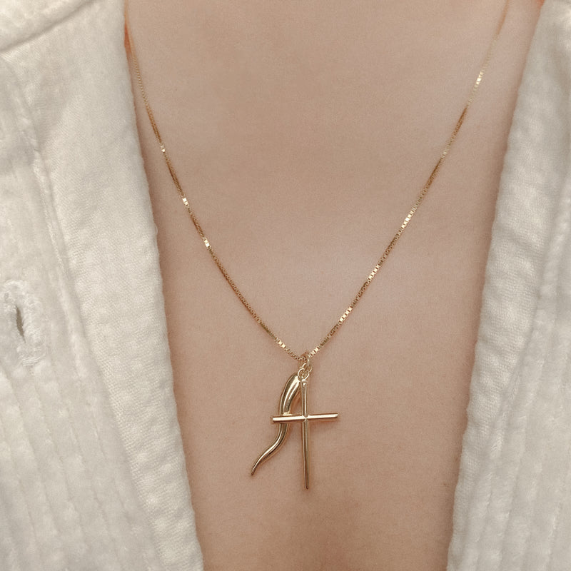THE HORN CROSS 14KT PENDANT NECKLACE