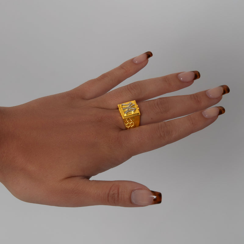 Authentic Louis Vuitton LV 18K Yellow Gold Diamond Malachite Blossom Signet Ring