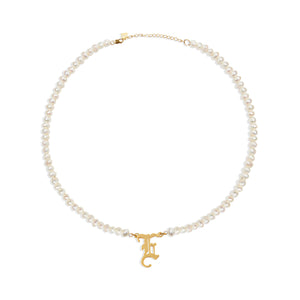 THE OLD ENGLISH SINGLE INITIAL PEARL NECKLACE - The M Jewelers